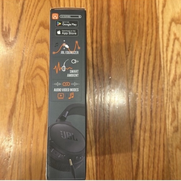 New in Box JBL Tune 670NC Bluetooth Wireless On-Ear Headphones- Black - Picture 10 of 12